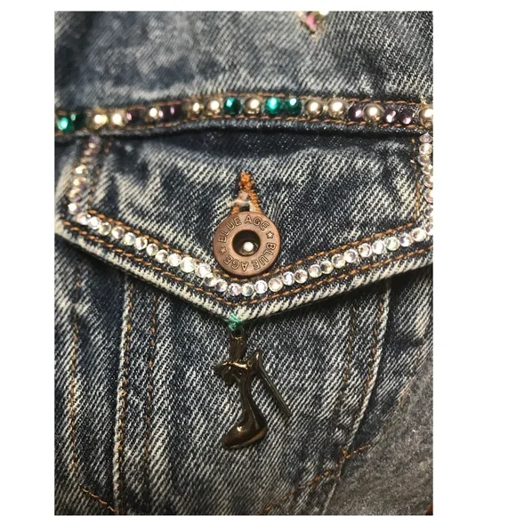 Silver Heel Floral Diva Jean Jacket - Picture 8 of 9